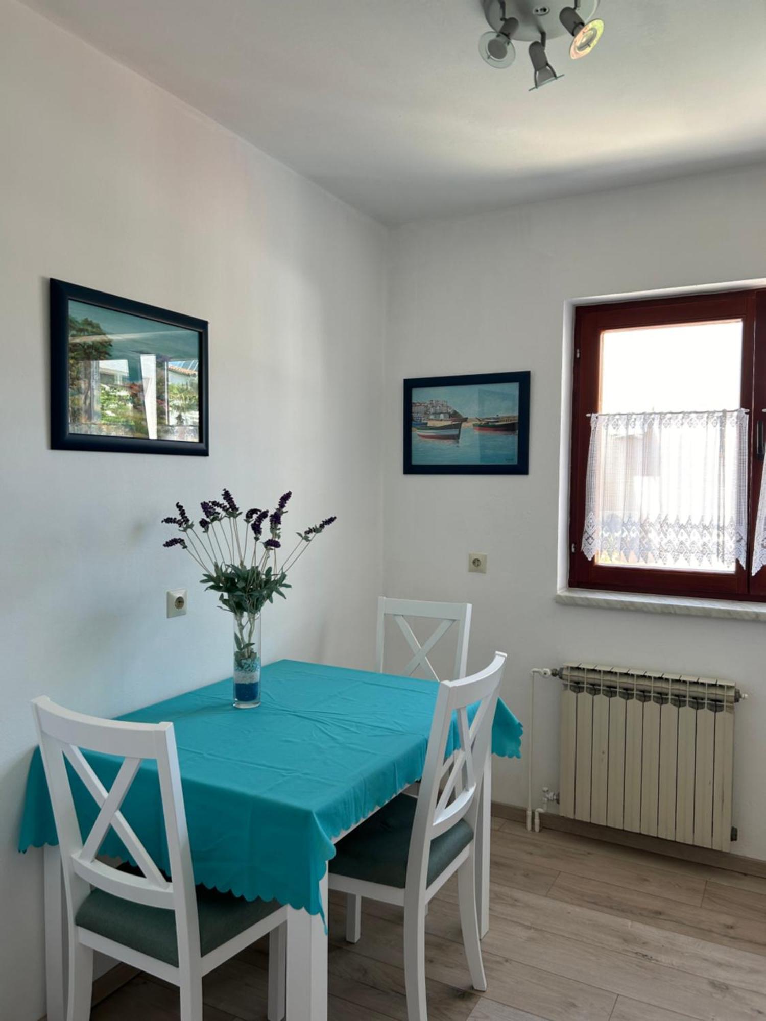 Apartments Marija Malinska Buitenkant foto
