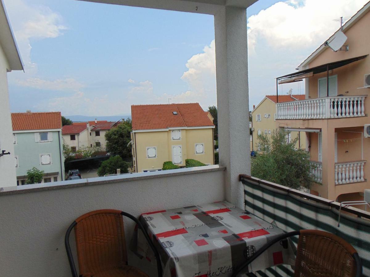 Apartments Marija Malinska Buitenkant foto